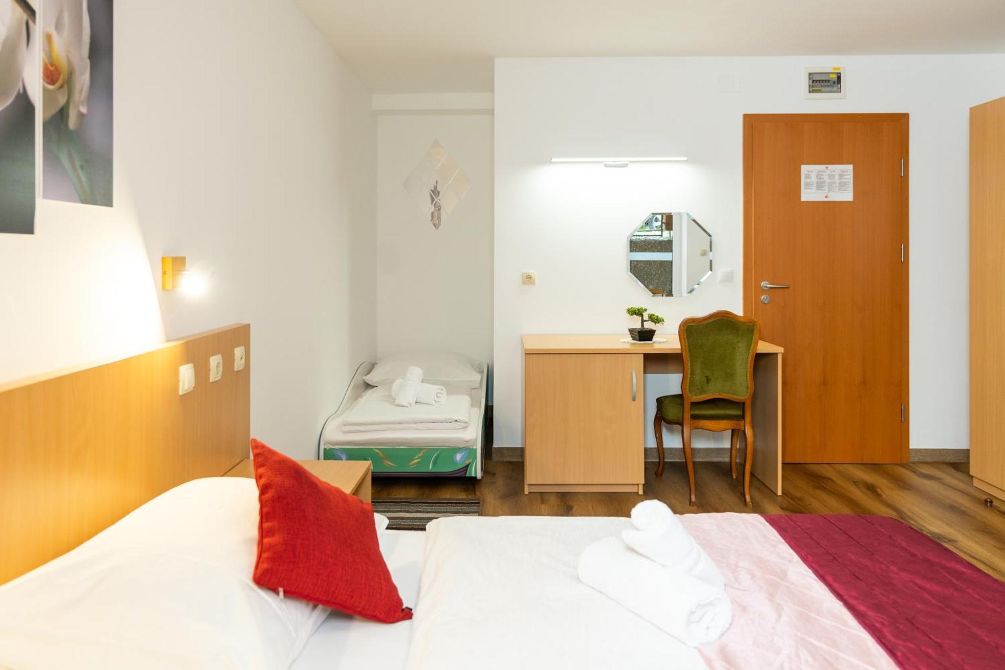 Hotel Center Bohinjsko Jezero Eksteriør bilde